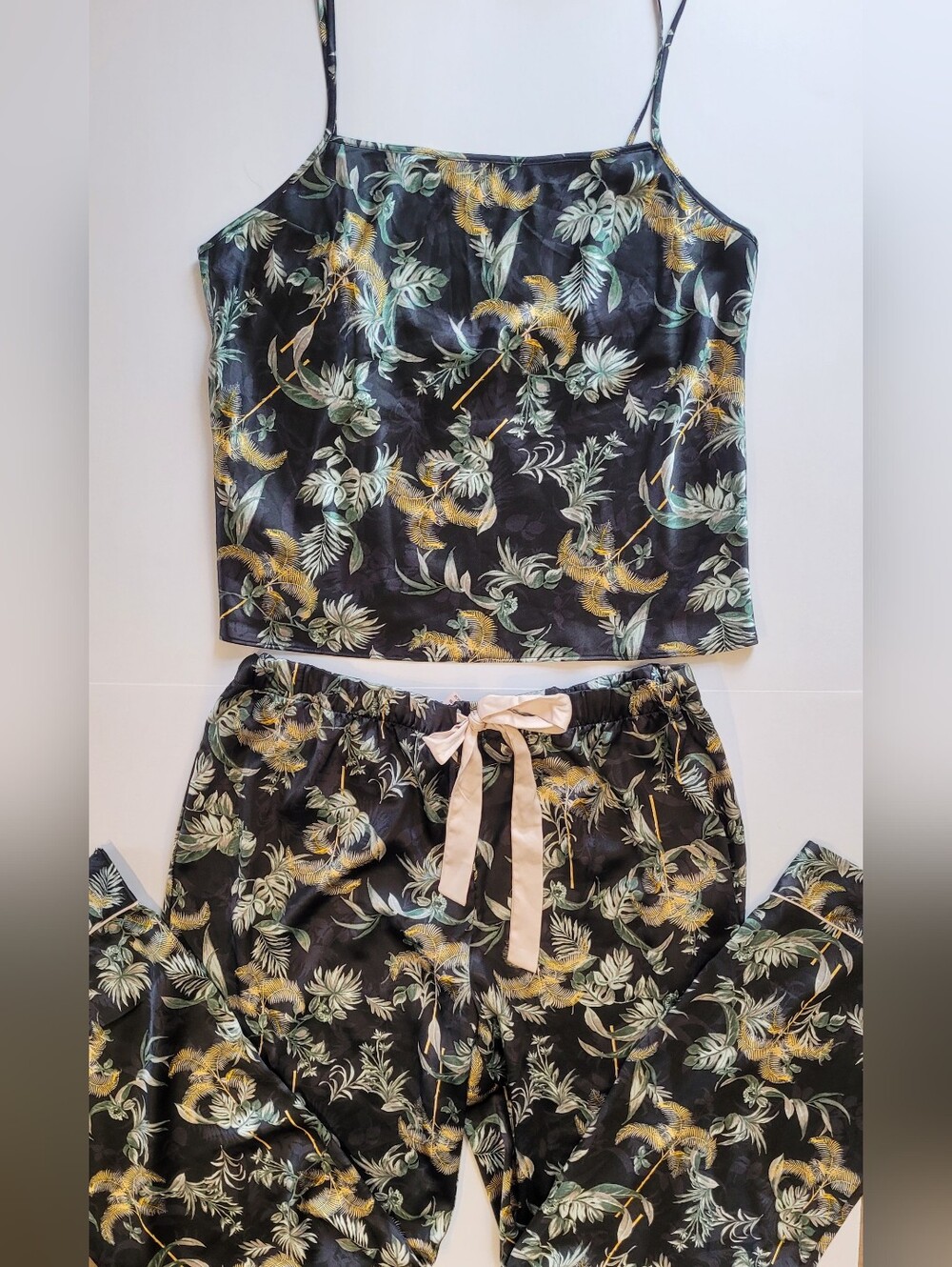 Victoria's Secret NWT Floral Satin Cami Top L & Pants XL Set